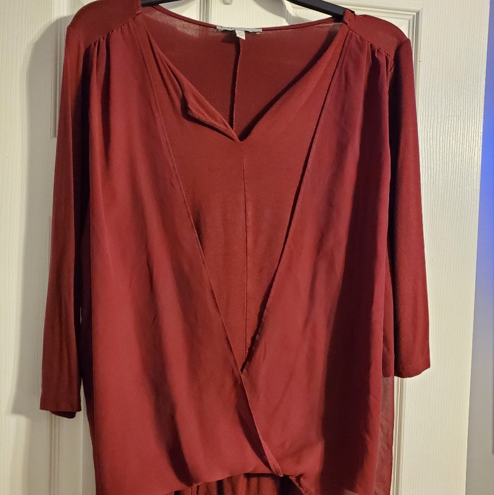 3/4 length sleeve shirt